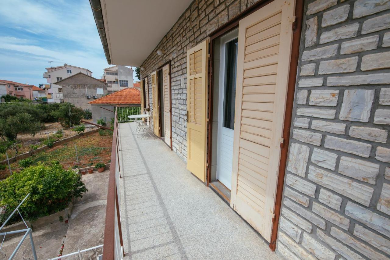 Apartment Michelin Primosten Ngoại thất bức ảnh